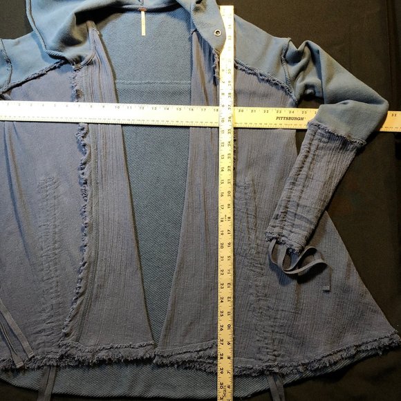 Free People Get Yer Gauze Drawstring Hooded Cardi Sz XS - Picture 7 of 9